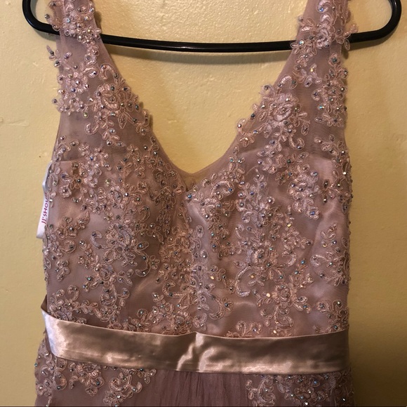 Wedding dress, Brand New,never used - Picture 3 of 8